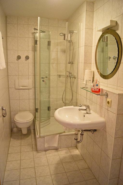 Hotel Garni Promenade Weißenhorn エクステリア 写真