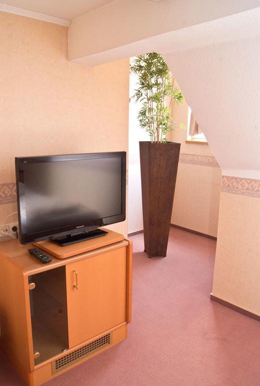 Hotel Garni Promenade Weißenhorn エクステリア 写真