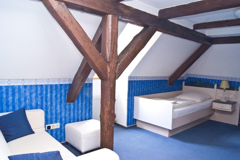 Hotel Garni Promenade Weißenhorn エクステリア 写真